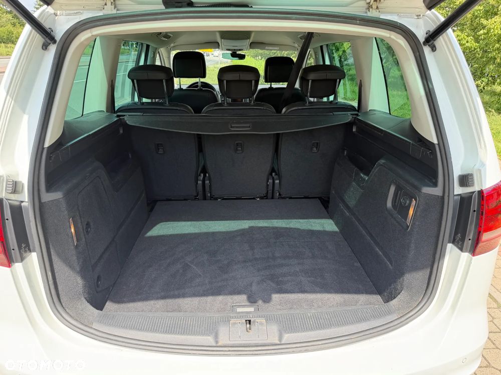 Volkswagen Sharan 2.0 TDI BMT Highline - 16