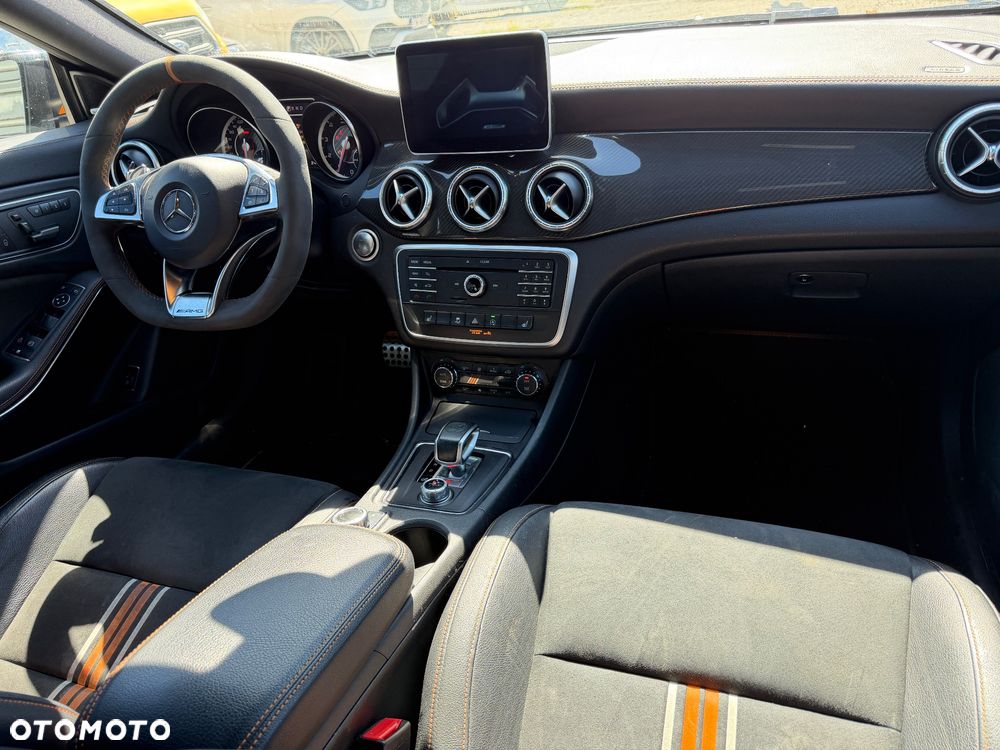 Mercedes-Benz CLA AMG 45 4Matic 7G-DCT Orange Art Edition - 8