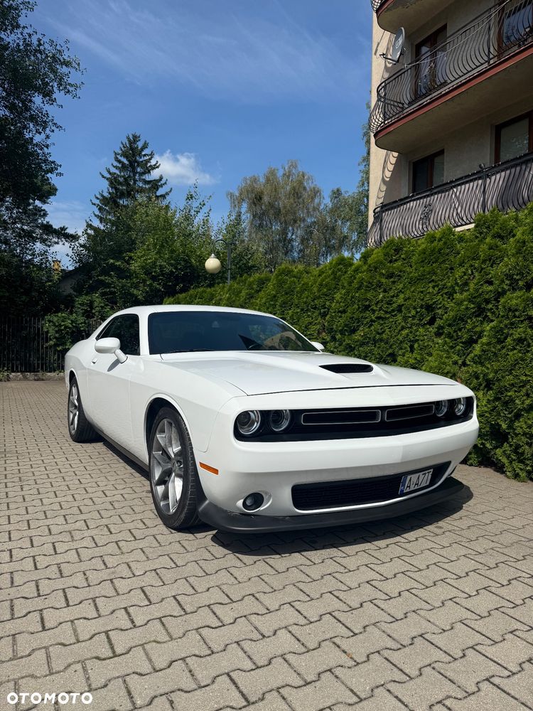 Dodge Challenger - 4