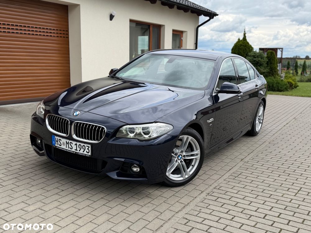 BMW Seria 5 520i Sport-Aut - 34