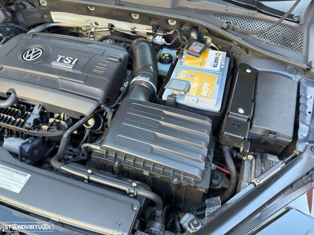 VW Golf R 4Motion (BlueMotion ) - 22