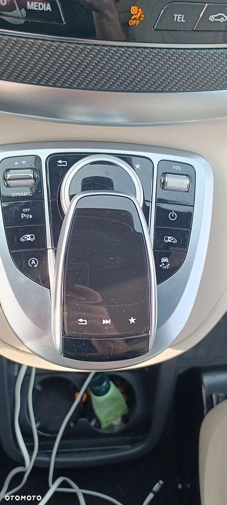 Mercedes-Benz Klasa V 300 d 4-Matic Avantgarde 9G-Tronic (d³ugi) - 16