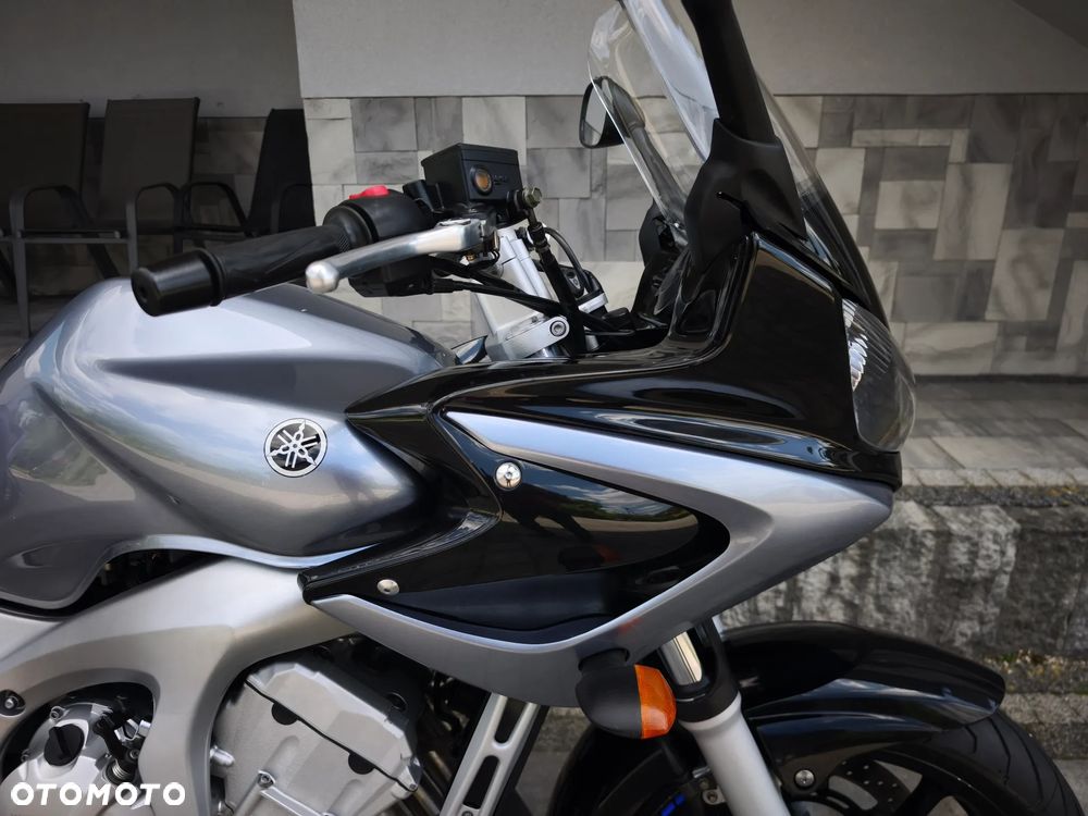 Yamaha FZ6 - 4
