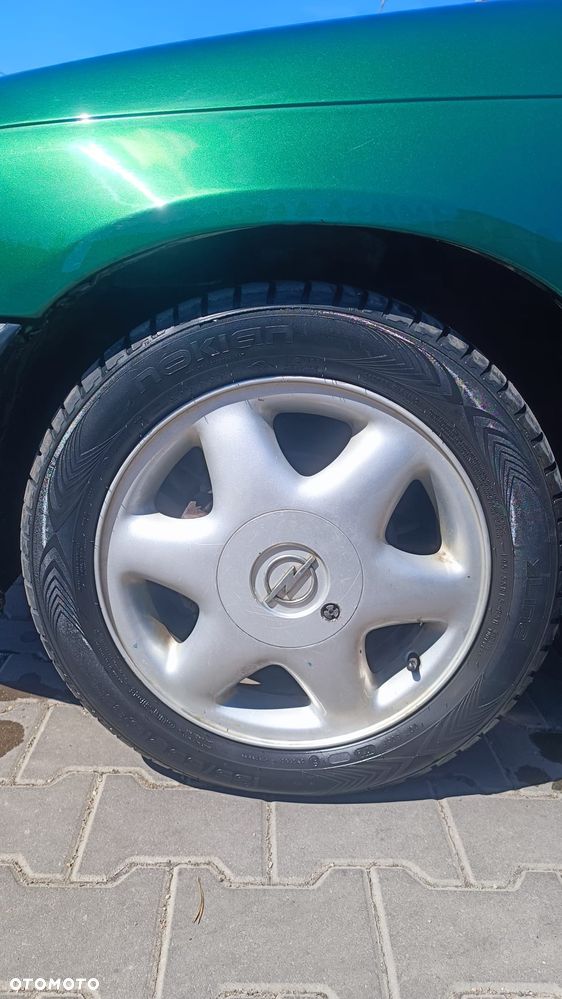 Opel Astra 1.4 16v GL - 14