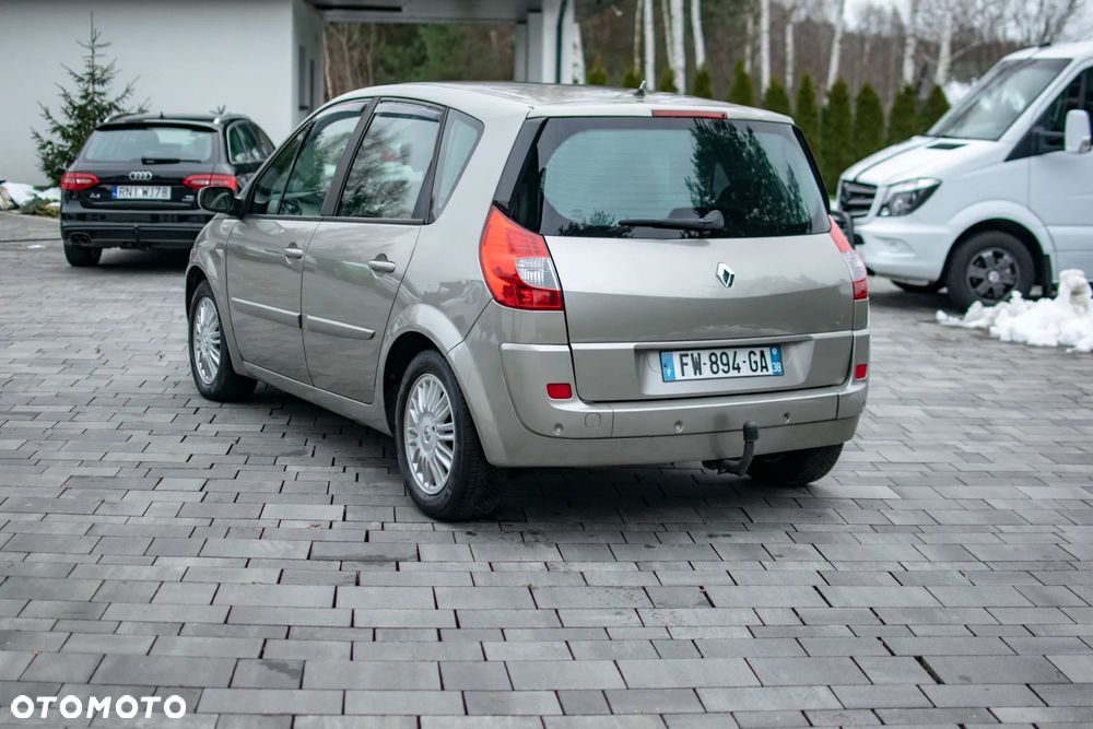 Renault Scenic - 26