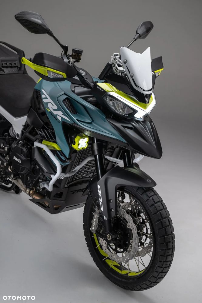 Benelli Inny - 8