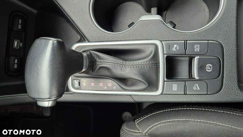 Kia Sportage 1.6 T-GDI M 2WD DCT - 19