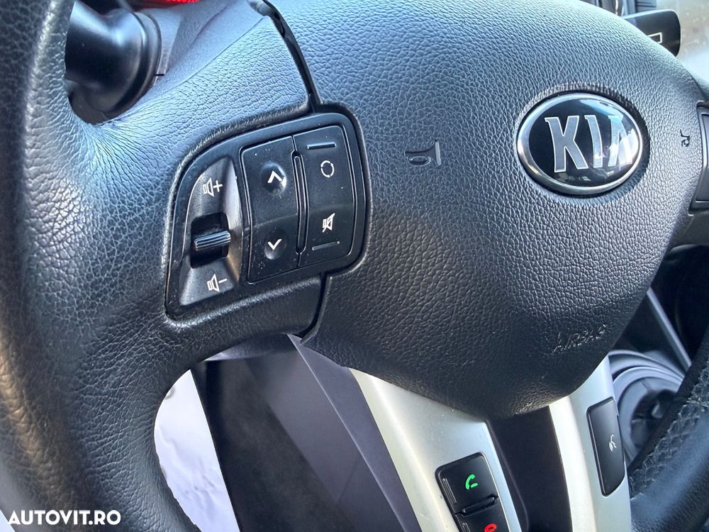 Kia Sportage 1.7 CRDI 2WD Attract - 17