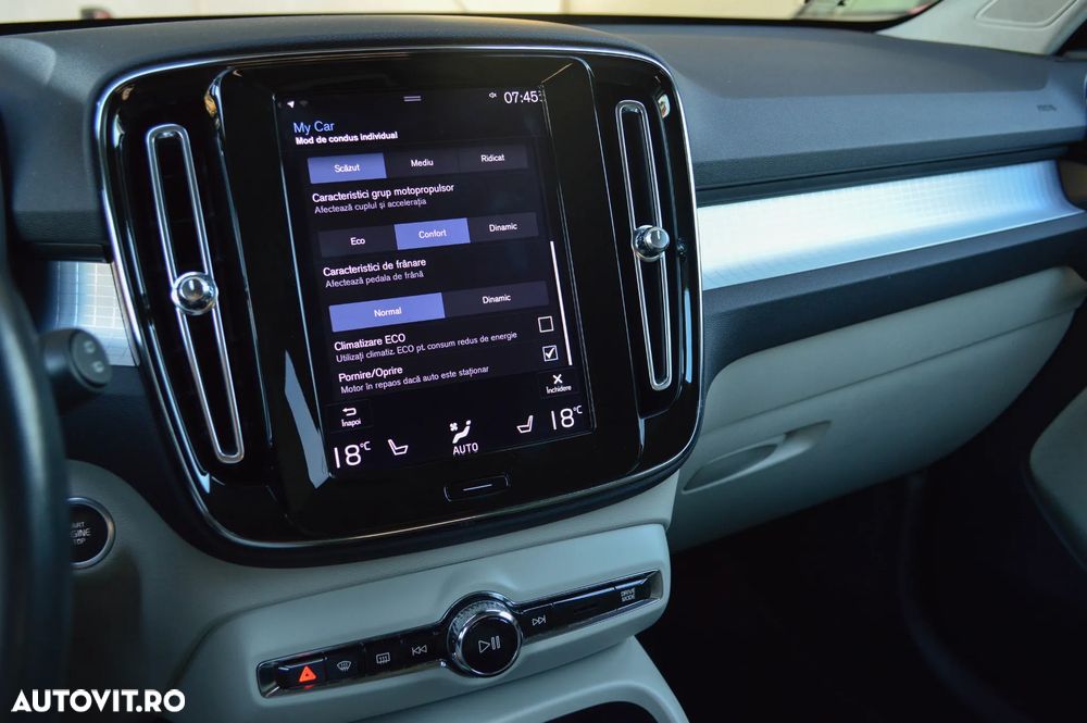 Volvo XC 40 D4 AWD Inscription - 21