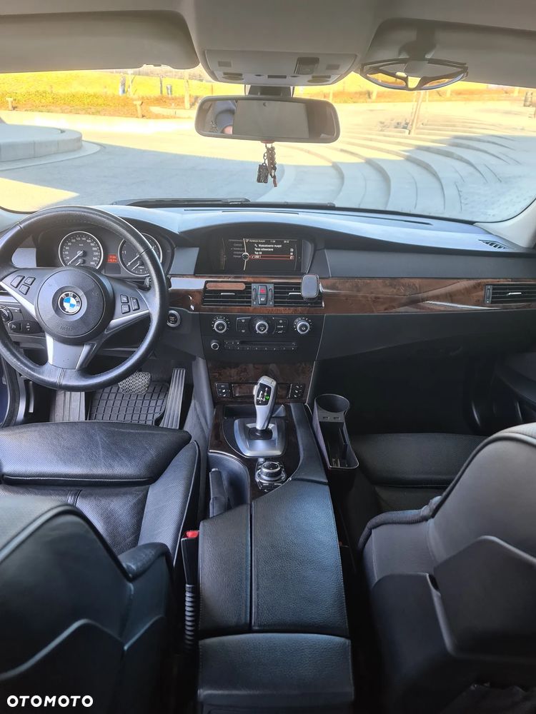 BMW Seria 5 - 23