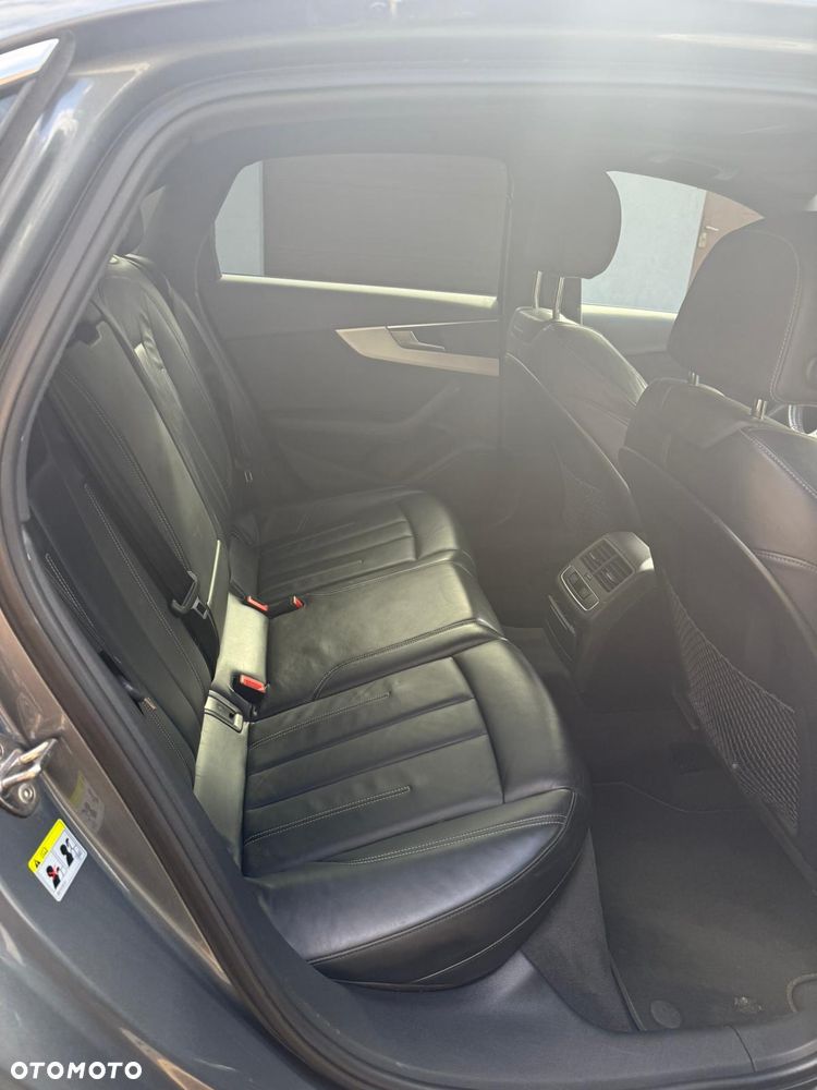 Audi A4 Limousine - 8