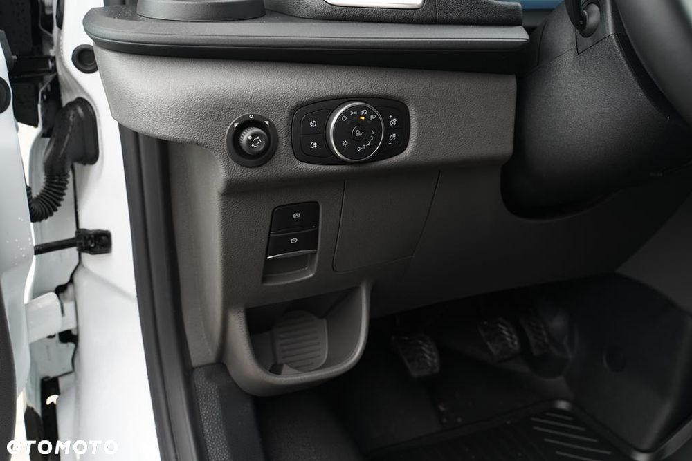 Ford Transit 350 L3H2 Trend - 12