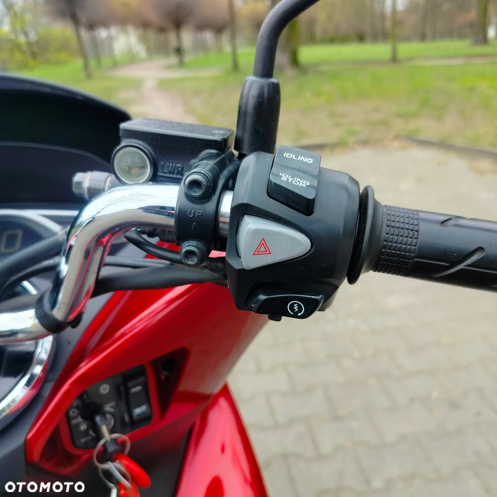 Honda PCX - 11