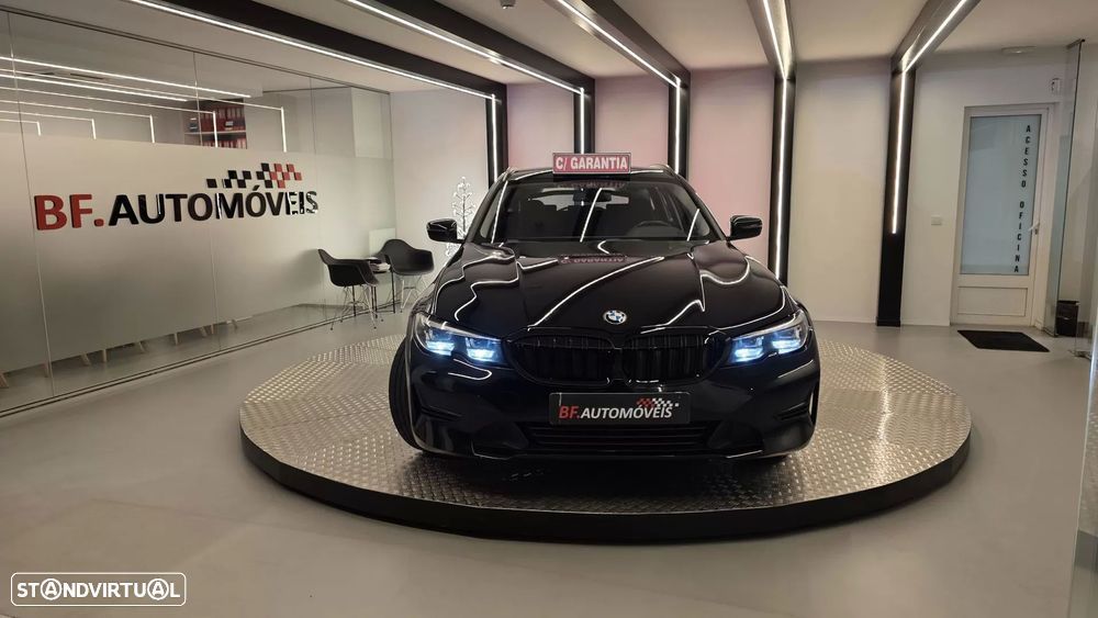 BMW 318 d Touring Auto - 10