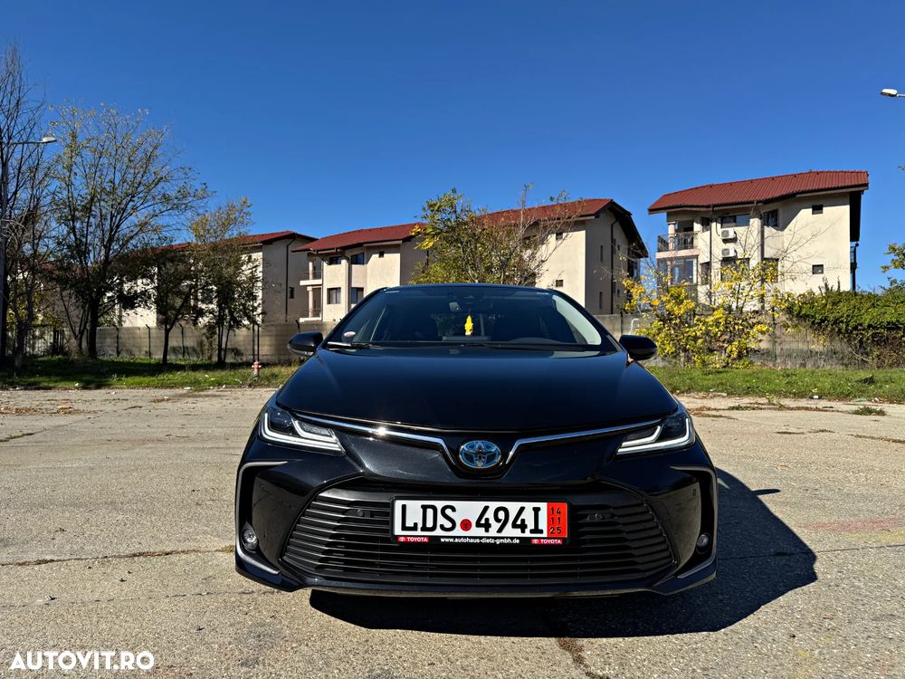 Toyota Corolla 1.8 Hybrid Team Deutschland - 5