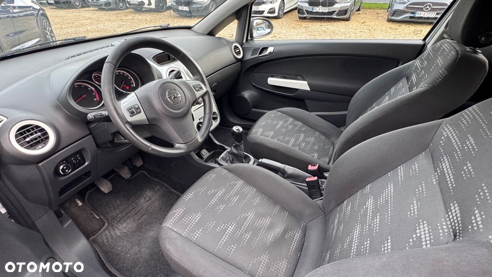 Opel Corsa - 8
