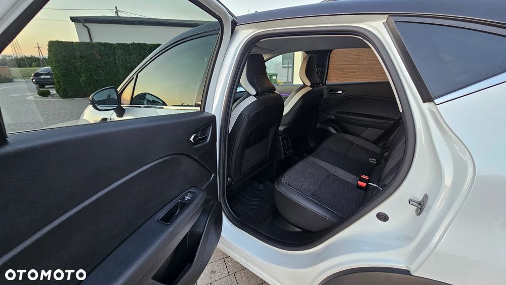 Renault Captur TCe Mild Hybrid 140 EDC GPF TECHNO - 11