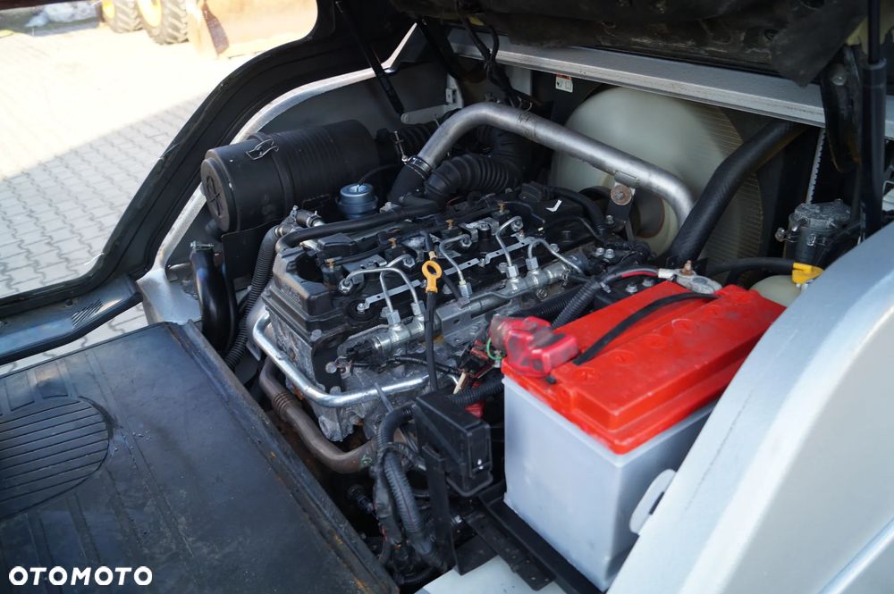 Nissan Wózek widłowy 5 tony udźwigu - 20
