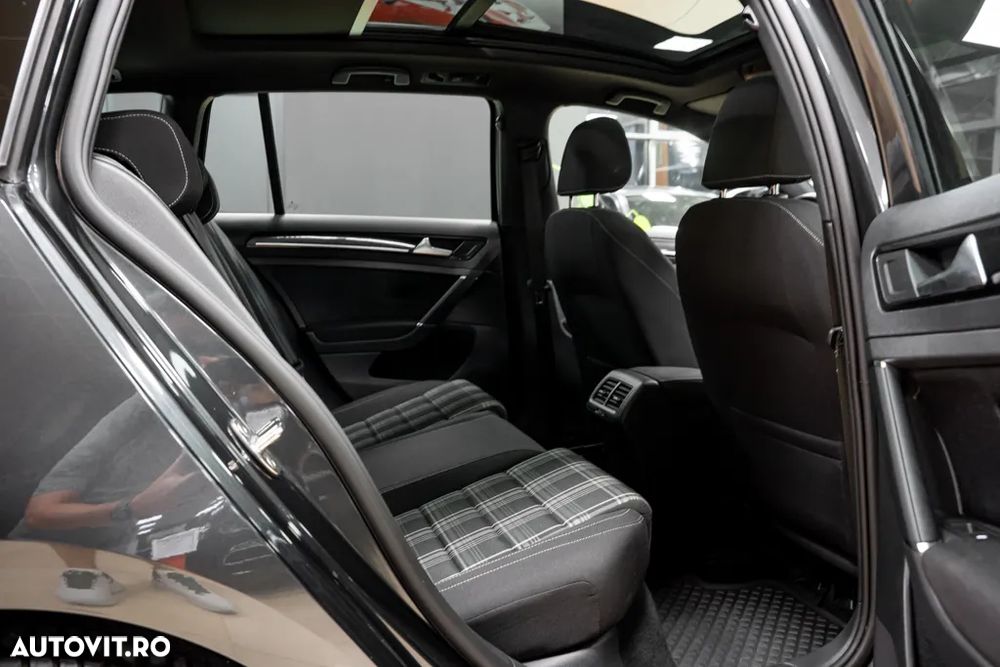 Volkswagen Golf GTD (BlueMotion Technology) DSG - 26