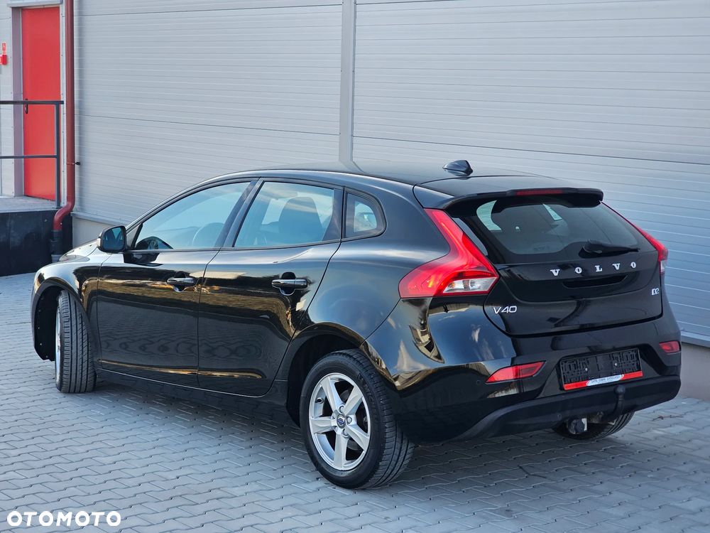 Volvo V40 D2 Kinetic - 9