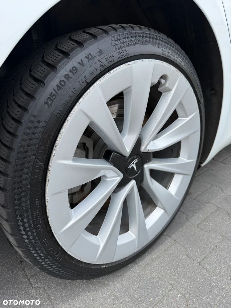 Tesla Model 3 Langstreckenbatterie Allradantrieb Dual Motor - 16