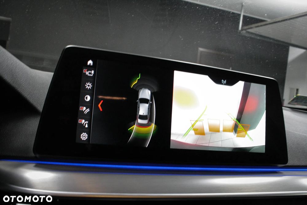 BMW Seria 5 530i xDrive Sport Line sport - 10