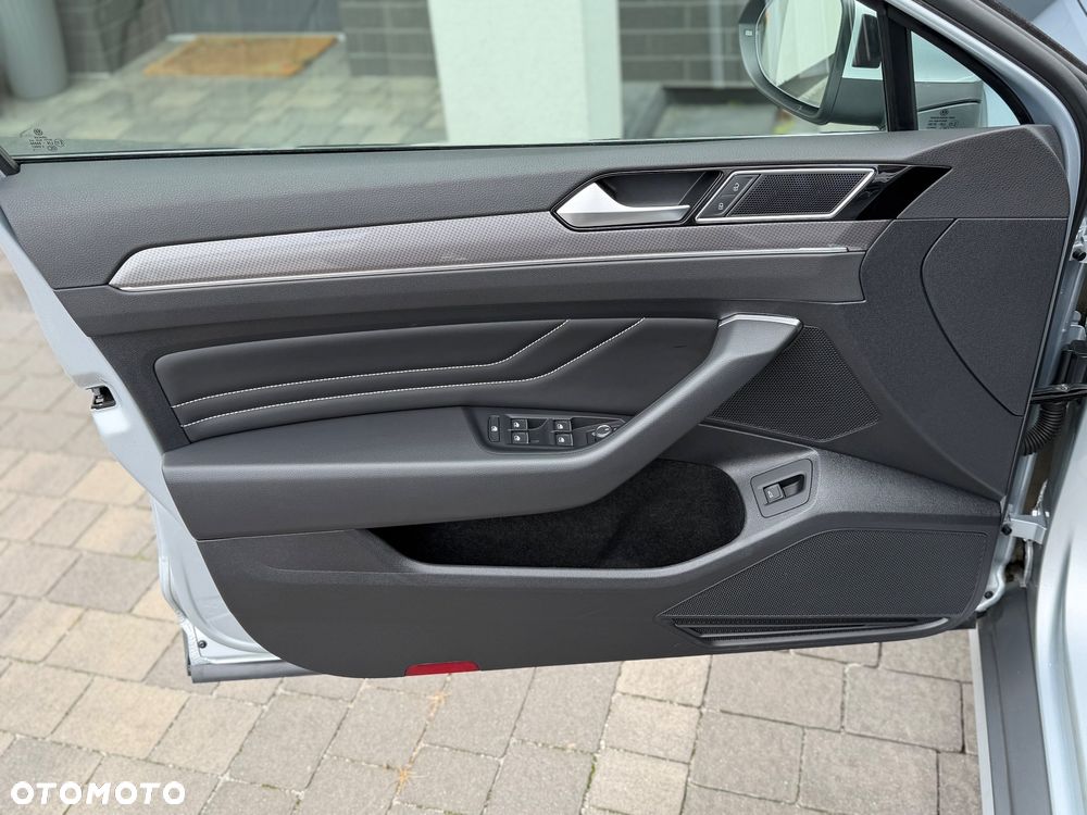 Volkswagen Passat Alltrack 2.0 TDI 4Mot DSG - 23
