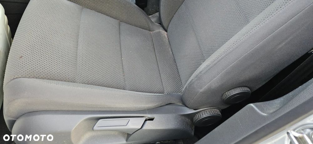 Volkswagen Golf 1.6 Comfortline DSG - 10