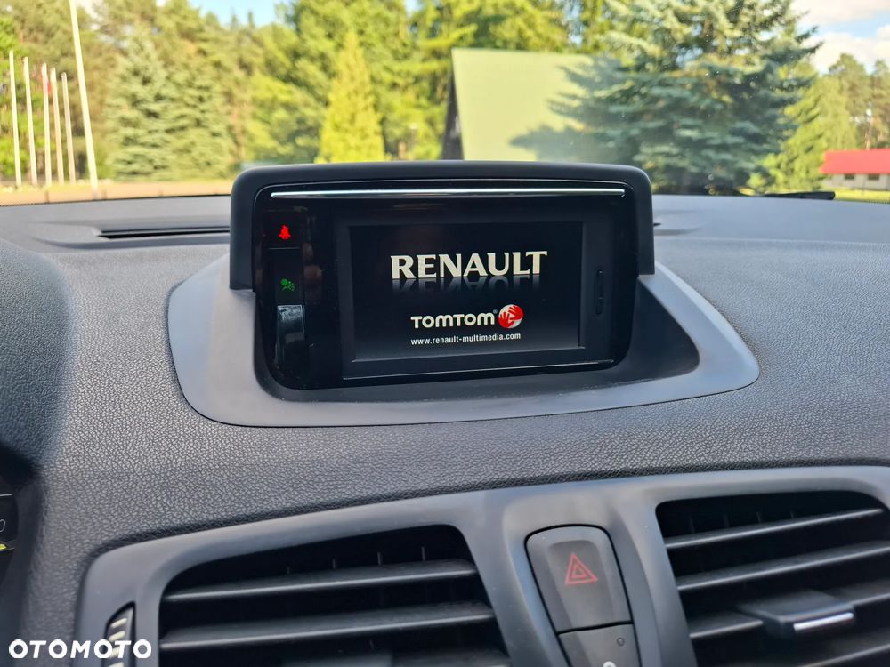 Renault Megane TCe 130 Paris - 10