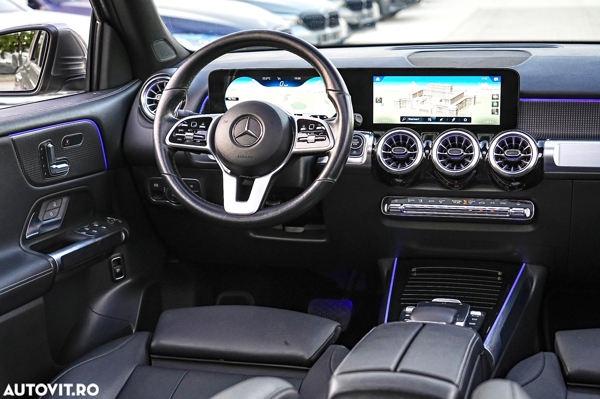 Mercedes-Benz GLB 180 7G-DCT Special Edition - 7