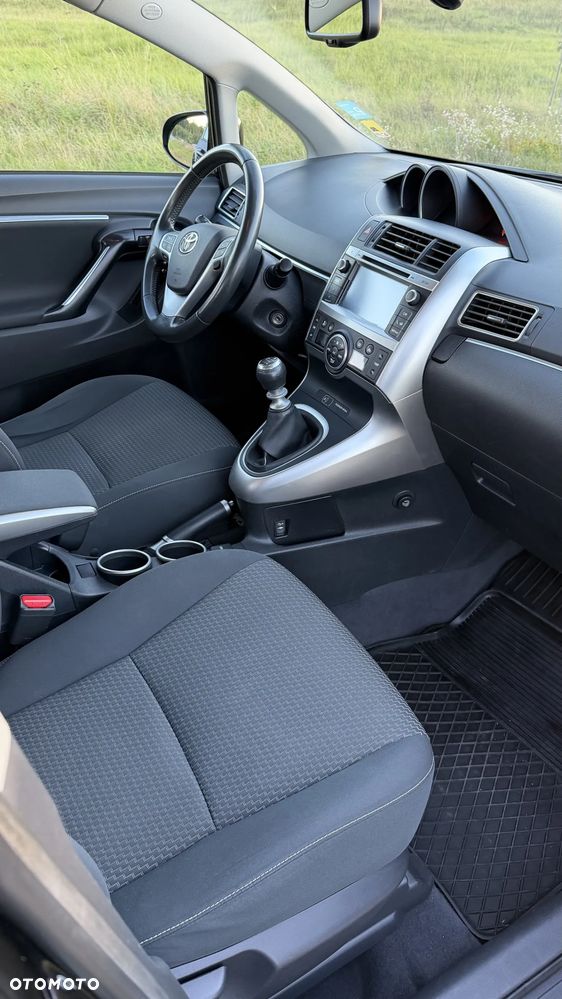 Toyota Verso - 10