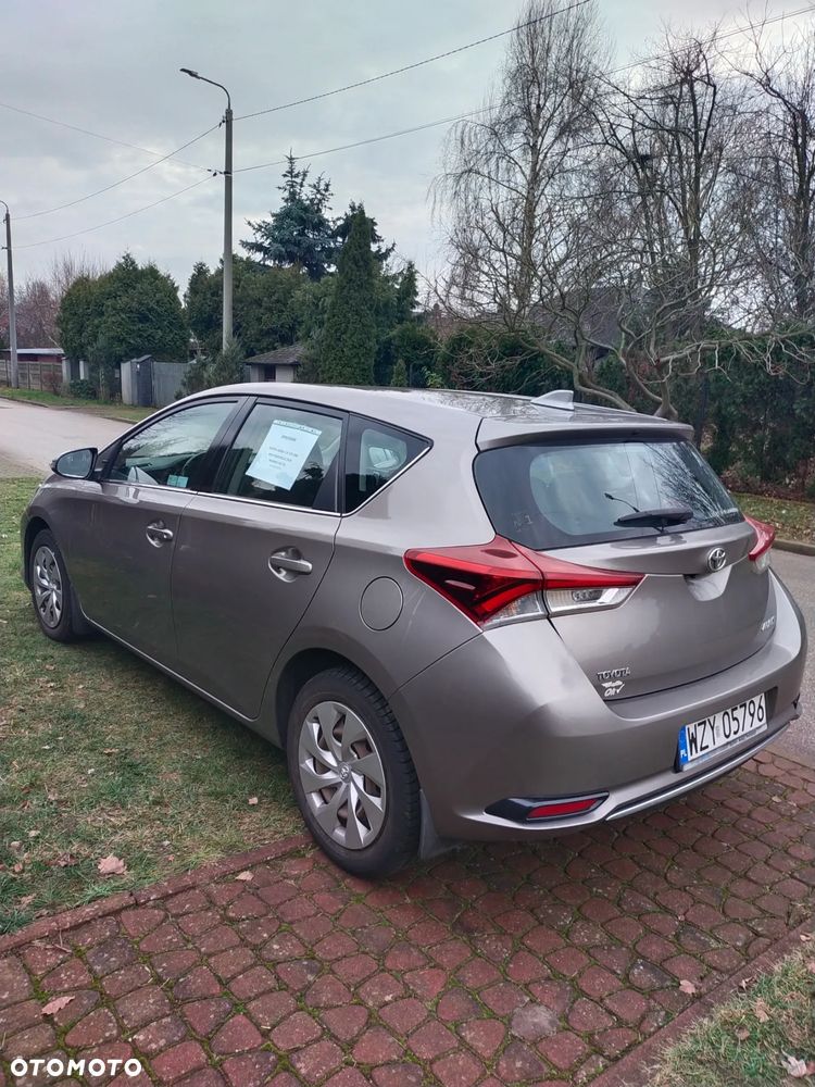 Toyota Auris 1.6 Comfort - 2