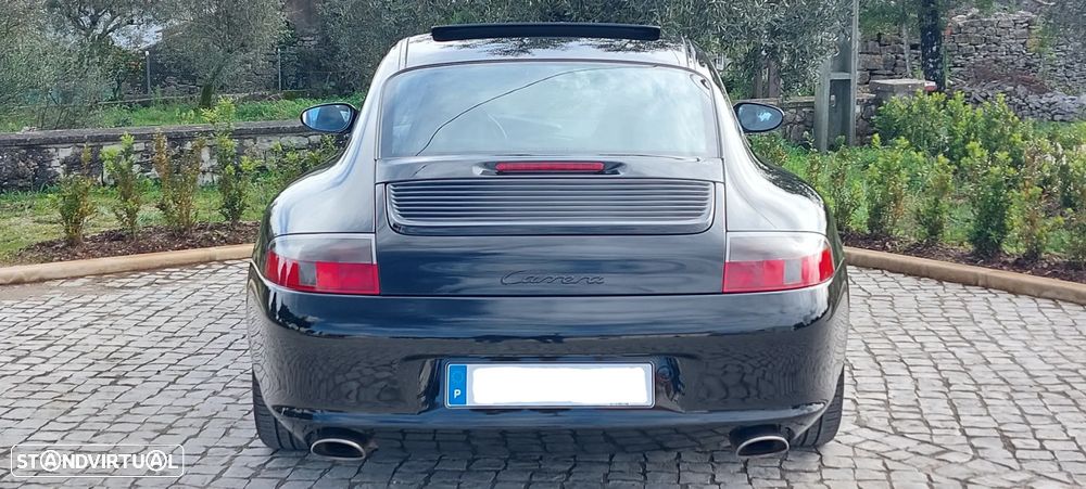 Porsche 911 (996) Carrera - 19