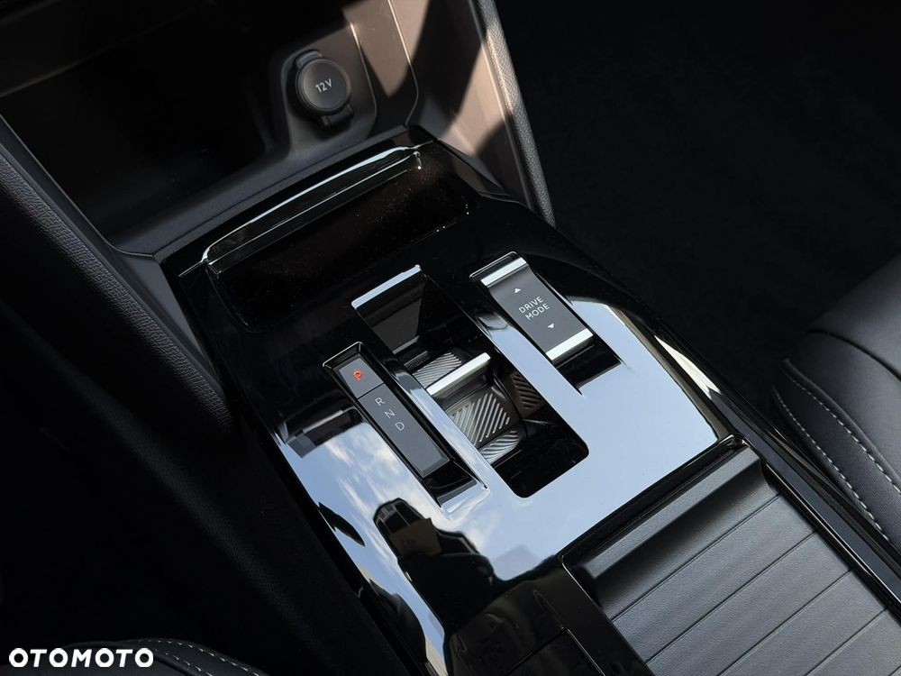 Citroën C4X 1.2 mHEV Max eDCT6 - 17