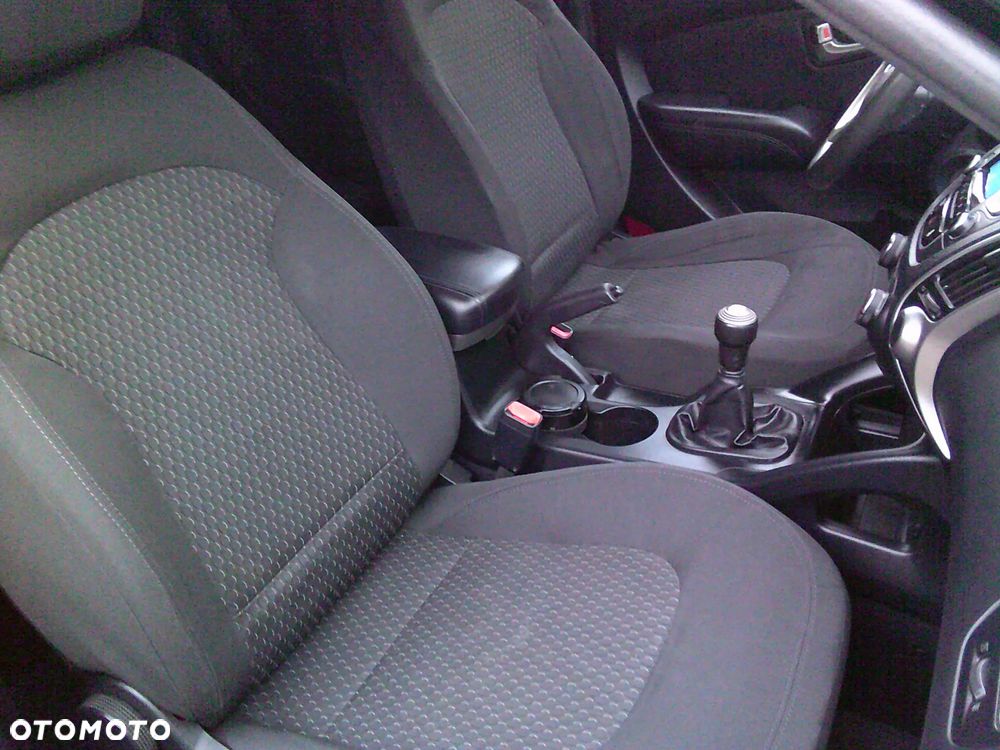 Hyundai ix35 2.0 2WD Comfort - 19