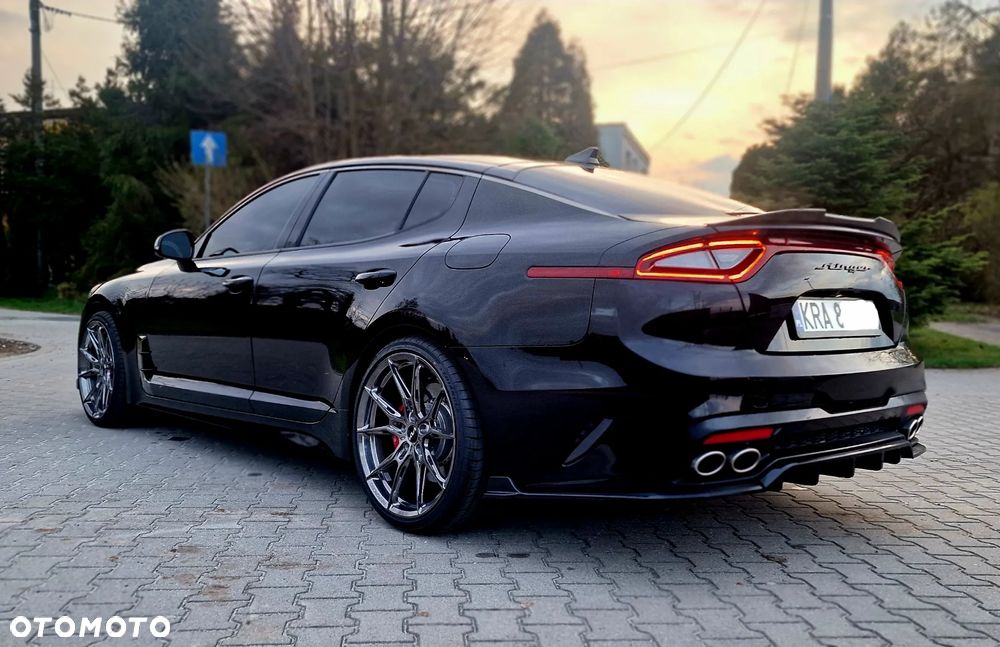 Kia Stinger 3.3 T-GDI AWD GT - 2