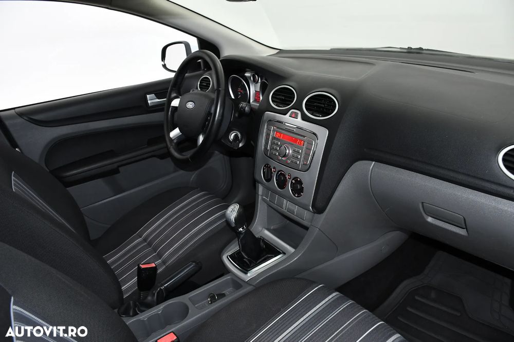 Ford Focus 1.8TDCi Trend - 4
