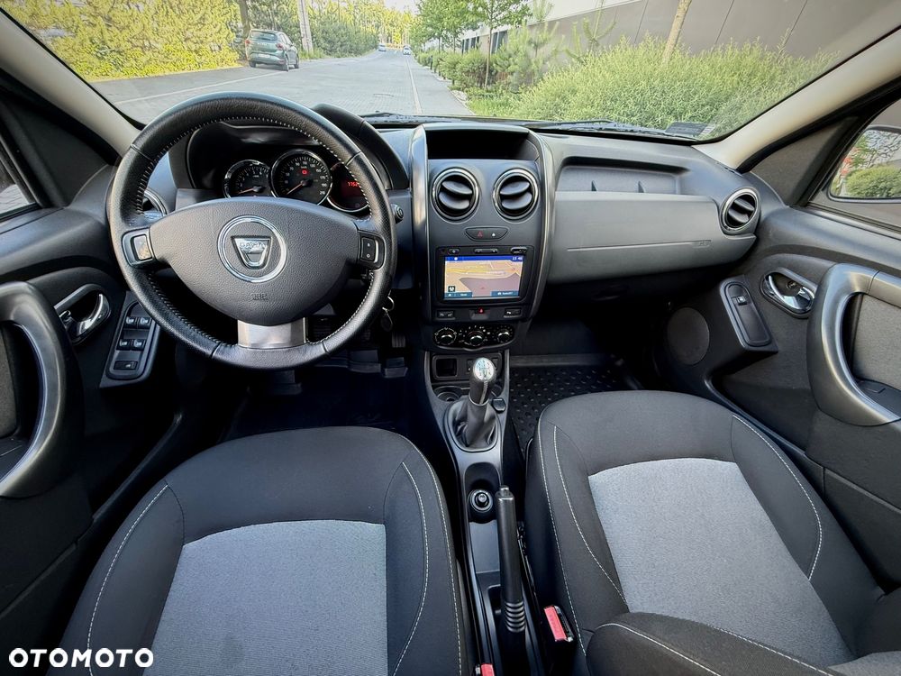Dacia Duster 1.6 SCe Laureate S&S - 5