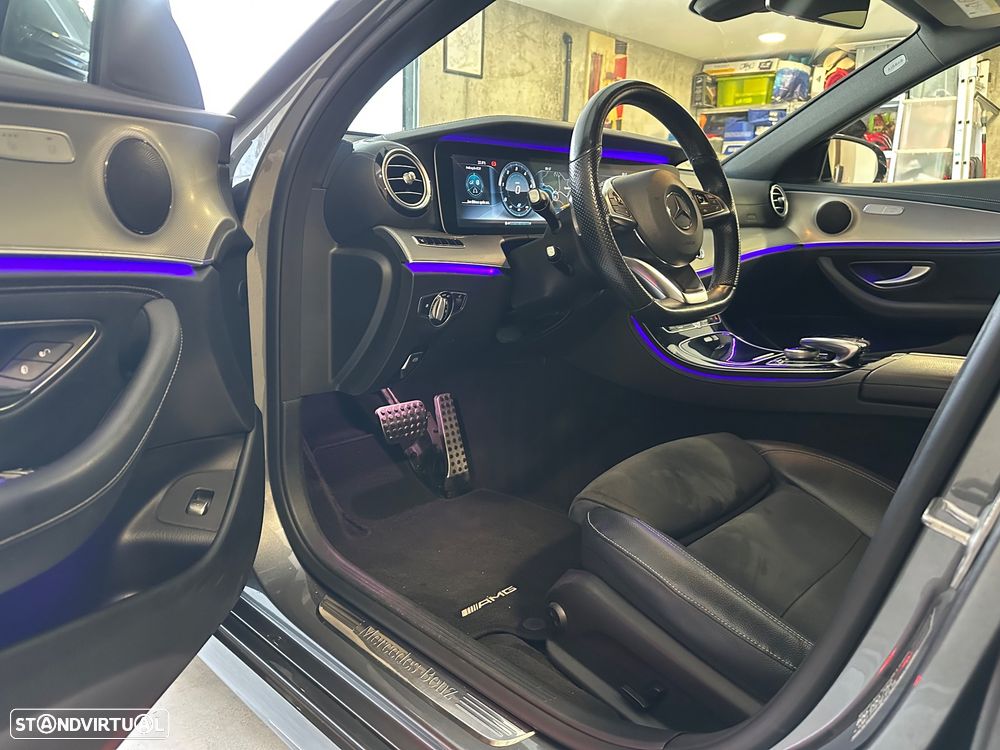 Mercedes-Benz E 220 d AMG Line - 12