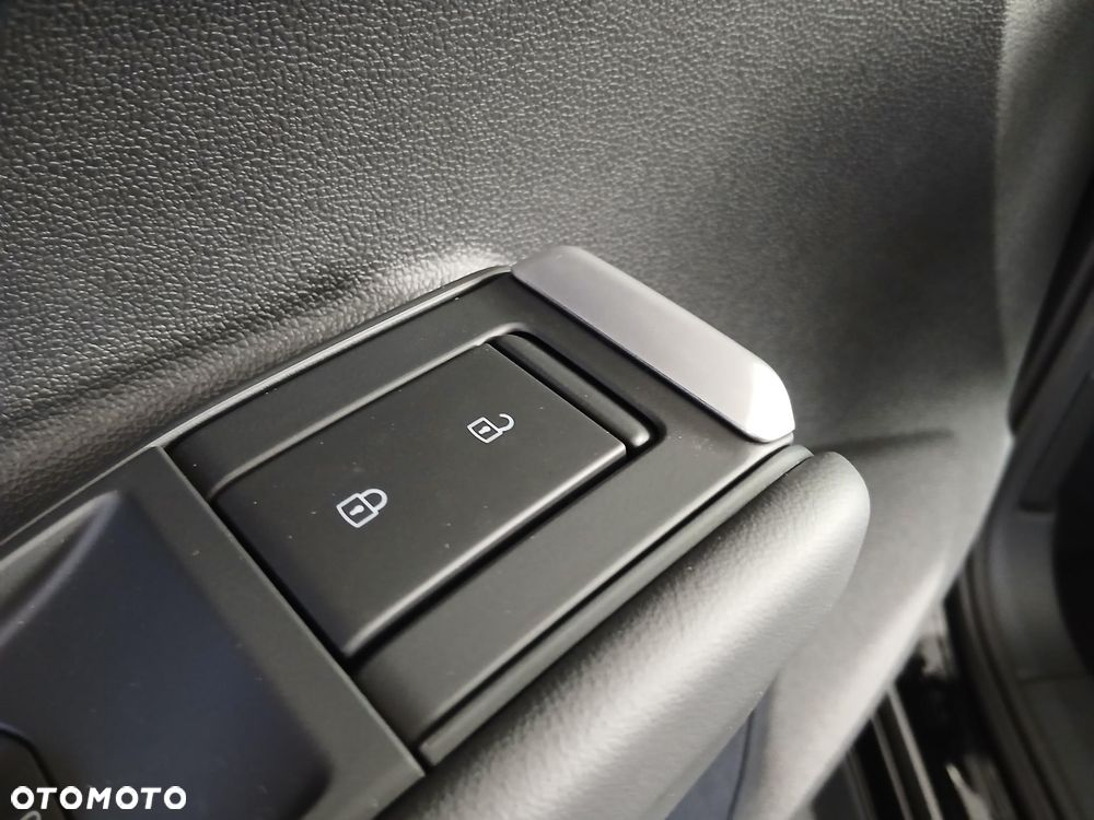 Volkswagen T-Roc 1.5 eTSI Life DSG - 22