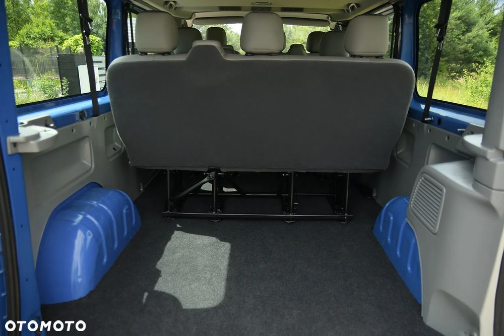 Renault Trafic - 18