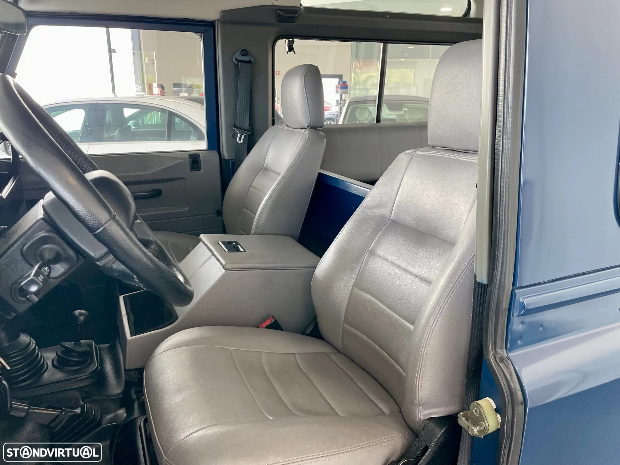 Land Rover Defender 90 2.5 TD5 Metal Top - 9