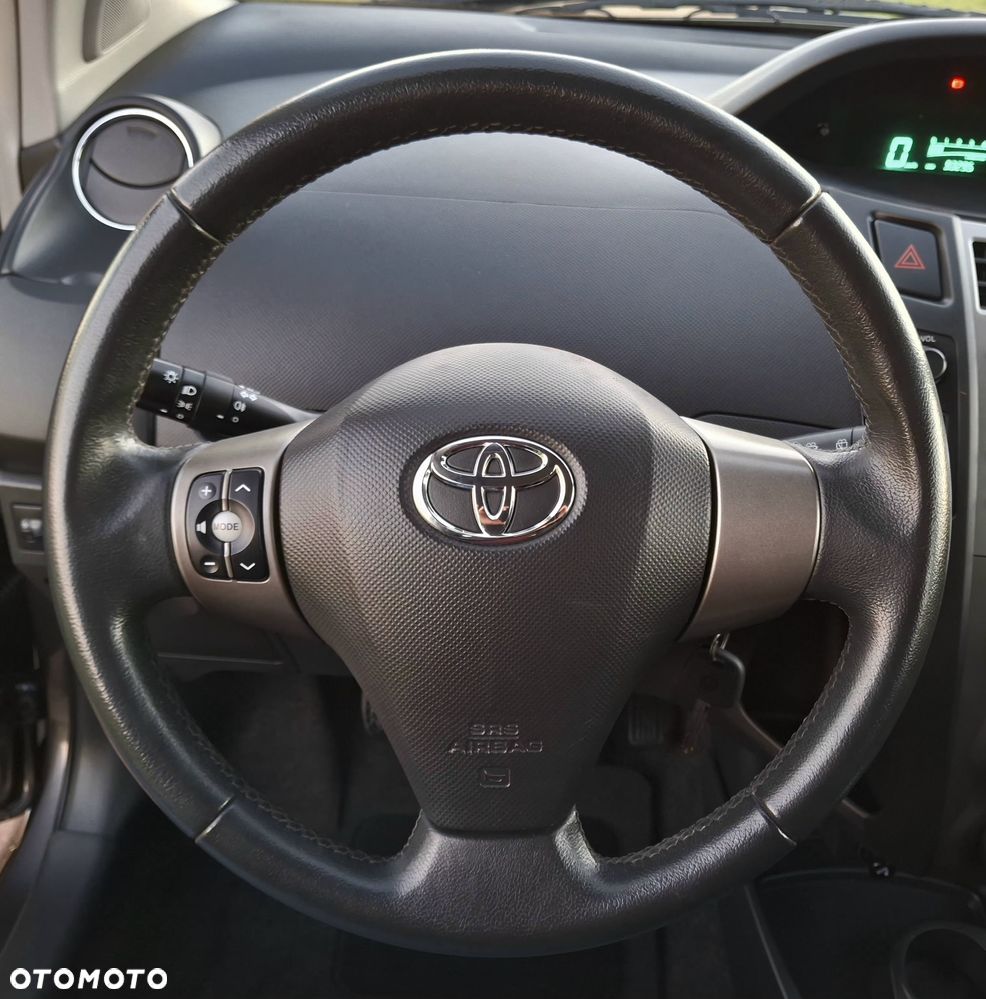 Toyota Yaris 1.33 VVT-i Cool+ - 23