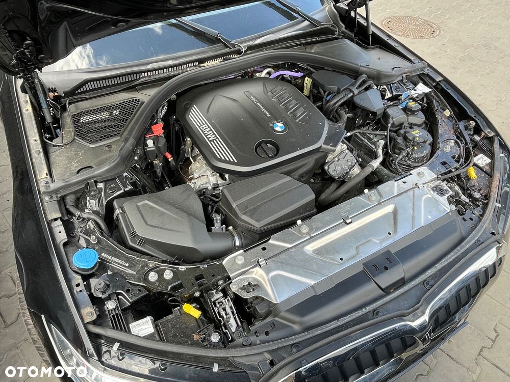 BMW Seria 3 320d Sport Line Shadow - 6
