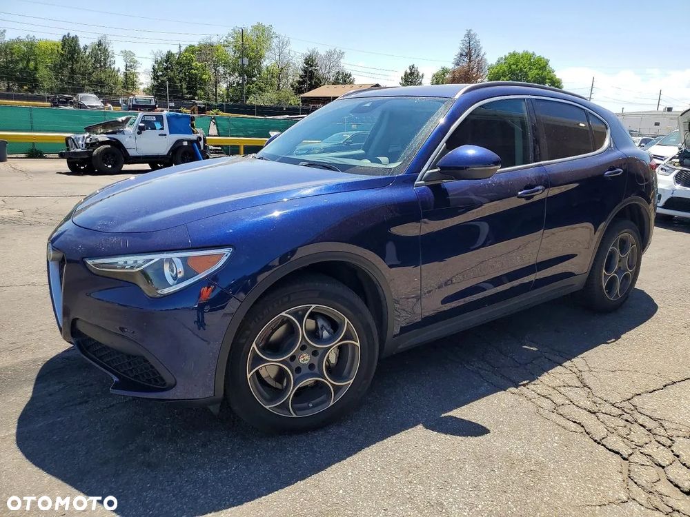 Alfa Romeo Stelvio 2.0 Turbo 16V AT8-Q4 Lusso Ti - 1
