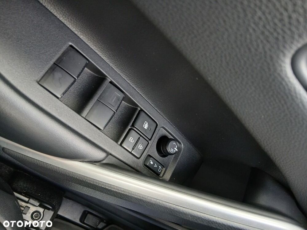 Toyota Corolla Cross 2.0 Hybrid Executive - 19