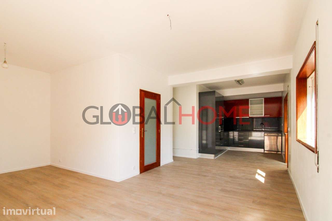 Apartamento T2 Renovado em Baguim do Monte - Grande imagem: 2/34