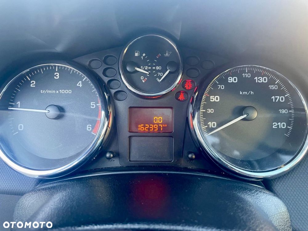 Peugeot 207 HDi FAP 90 (Blue Lion) Tendance - 6