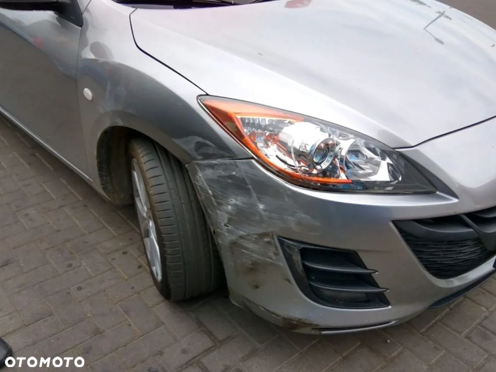 Mazda 3 - 8