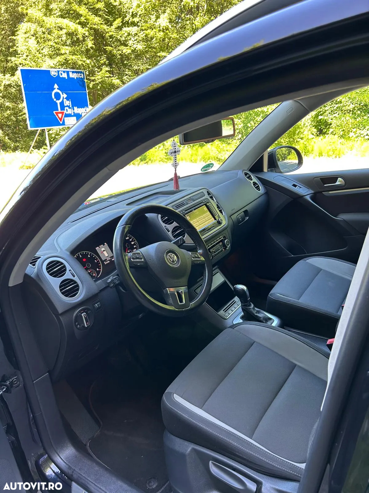 Volkswagen Tiguan - 10